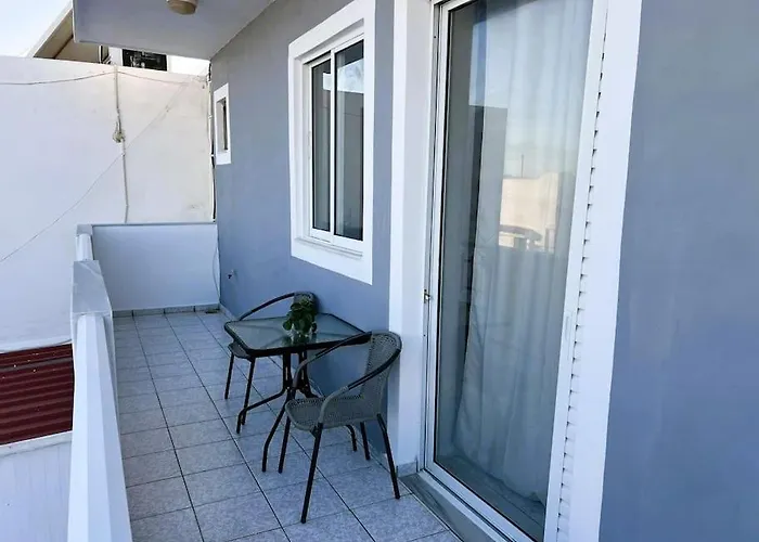Ilias Nest 4 *